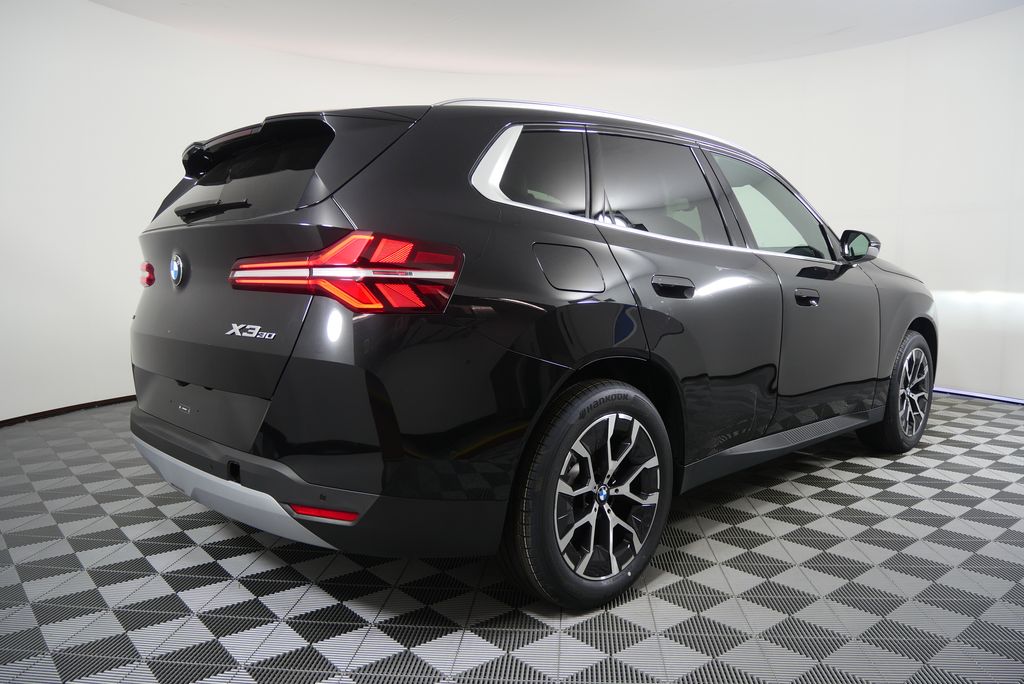 Thumbnail: 2026 BMW X3 - 3