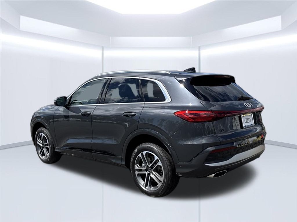 Thumbnail: 2026 Audi Q5 - 3