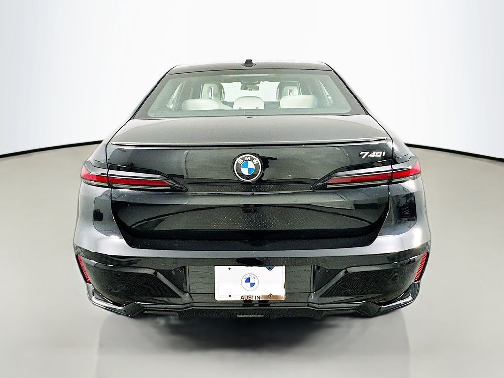 Thumbnail: 2025 BMW 7 Series - 6