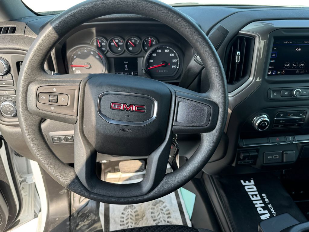 2023 GMC Sierra 2500HD Pro 12