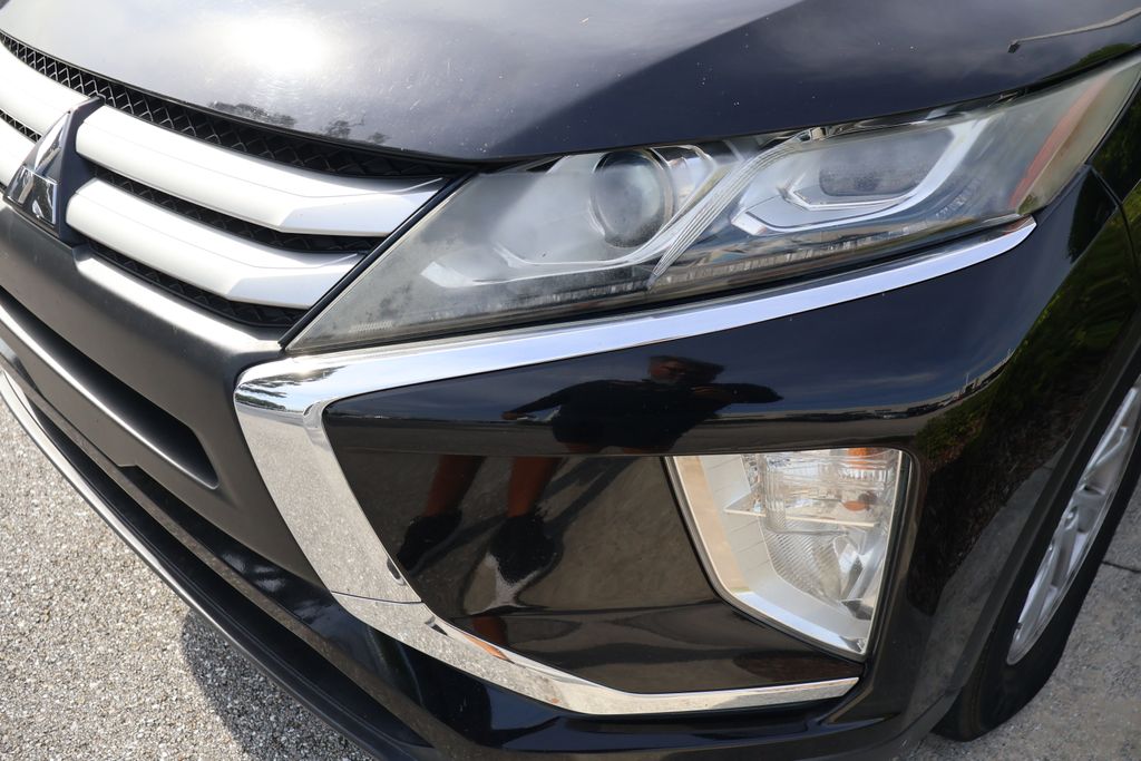 Thumbnail: 2019 Mitsubishi Eclipse Cross - 3