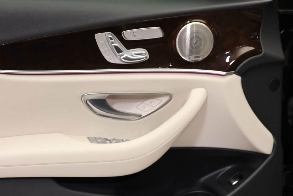 Thumbnail: 2023 Mercedes-Benz E-Class - 32