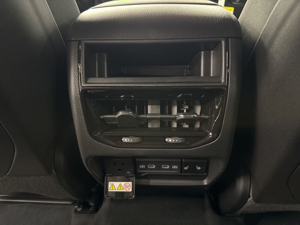 2026 Jeep Grand Cherokee Limited - 11