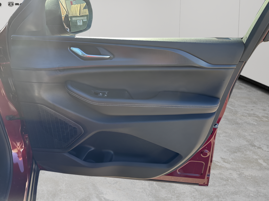 New Car 2025 Jeep Grand Cherokee  Laredo X For Sale Under $40,000 In Austin, Texas