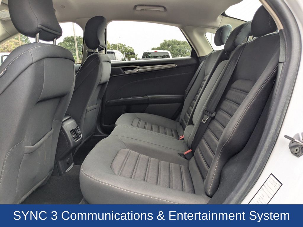 2019 Ford Fusion Hybrid SE