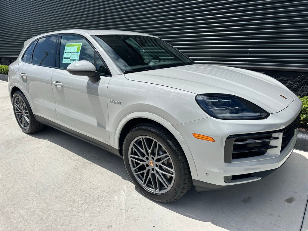 Thumbnail: 2026 Porsche Cayenne - 11