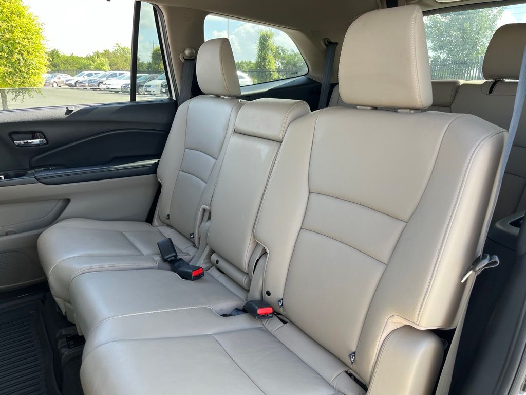 Thumbnail: 2020 Honda Pilot - 29