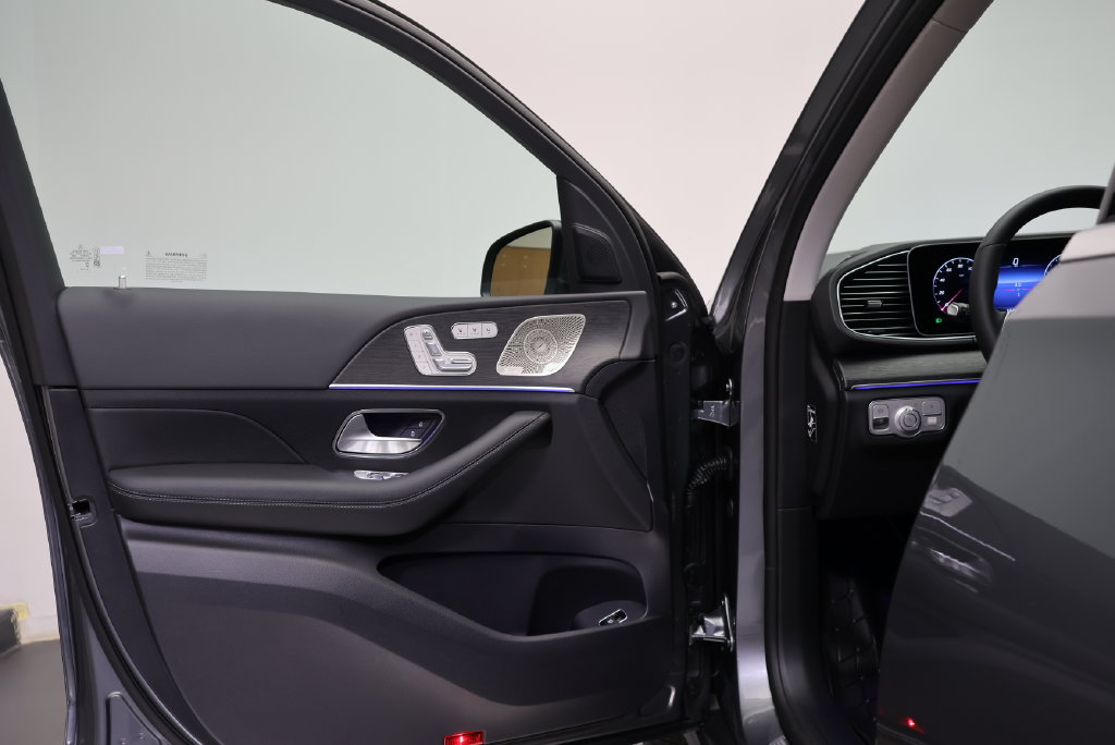 Thumbnail: 2026 Mercedes-Benz GLE - 31
