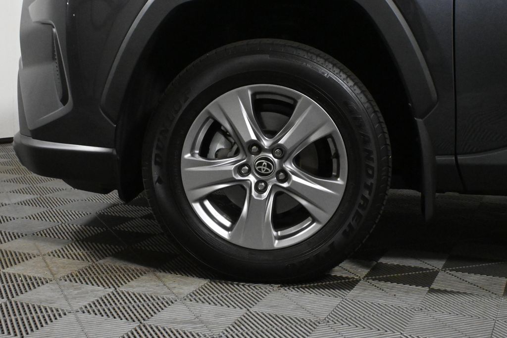 Thumbnail: 2023 Toyota RAV4 - 13