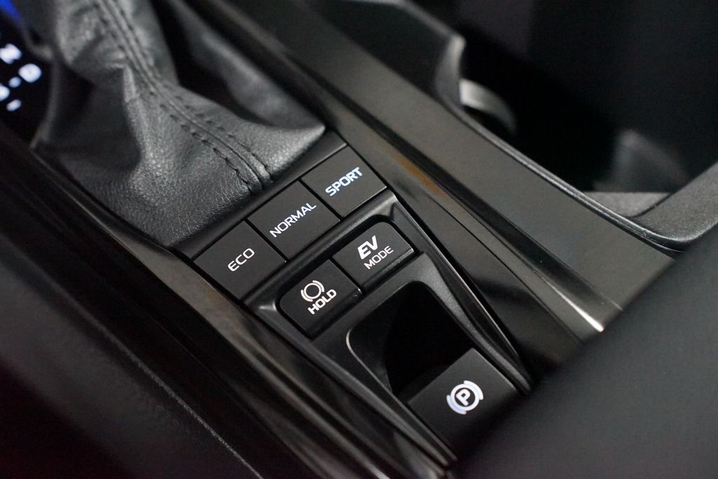 Thumbnail: 2025 Toyota Camry - 24