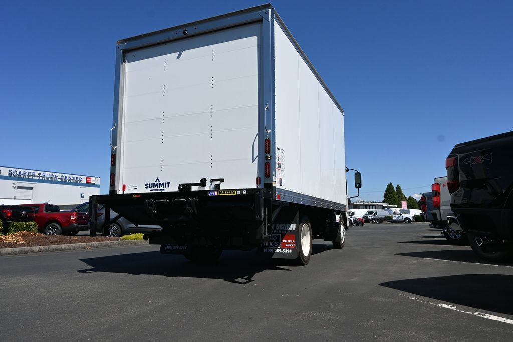 2025 Isuzu NPR HD 