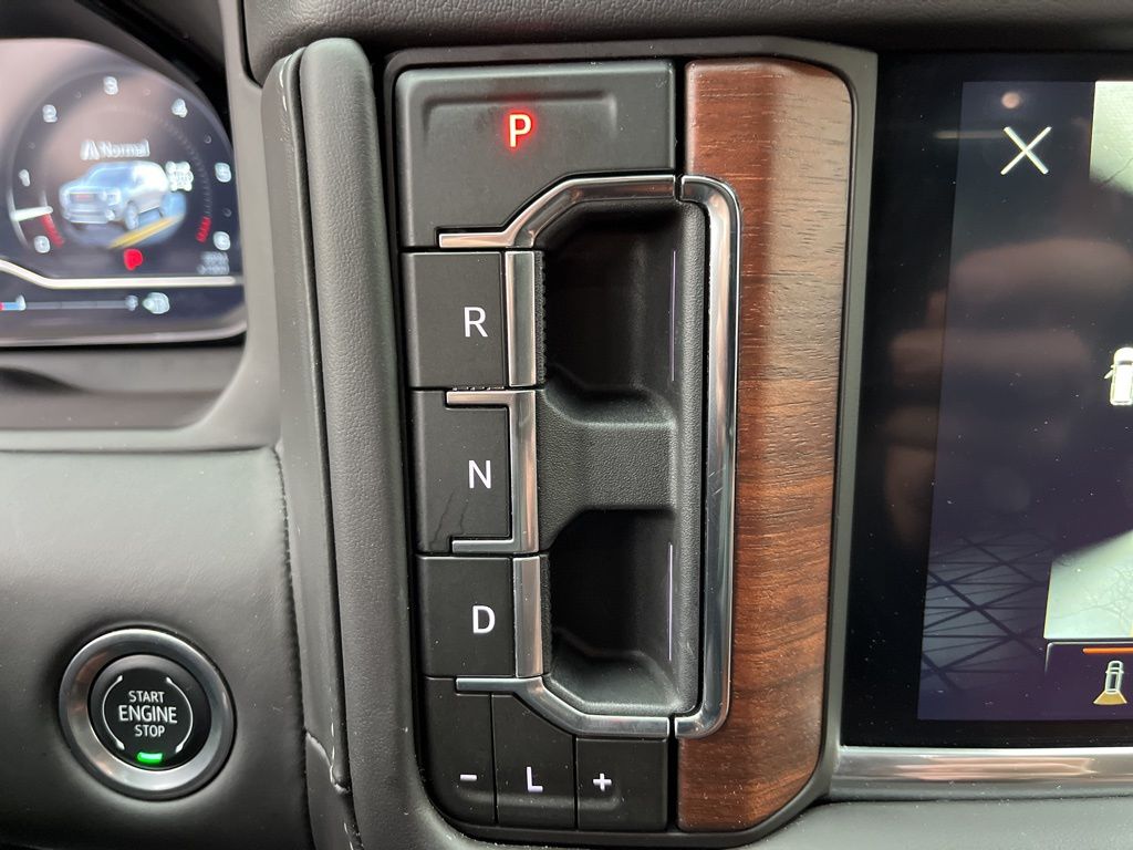 Thumbnail: 2024 GMC Yukon XL - 20