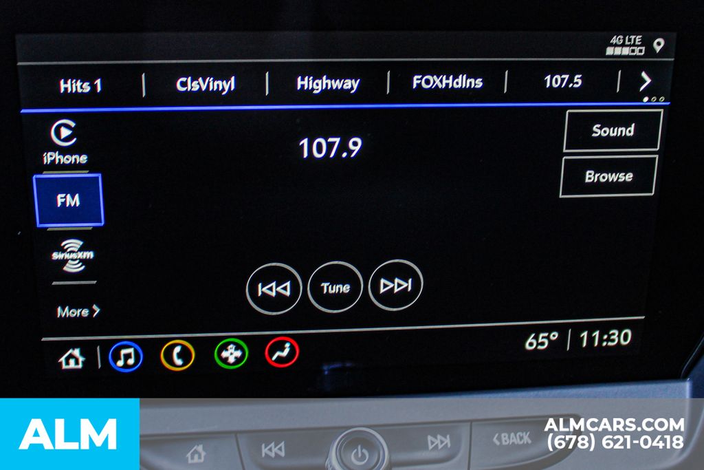 Used 2025 White Chevrolet LT image 34