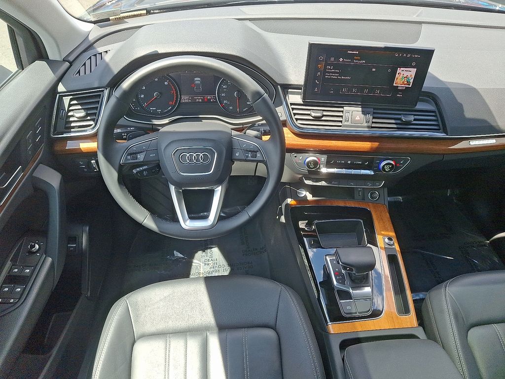 2023 Audi Q5 e Premium 11