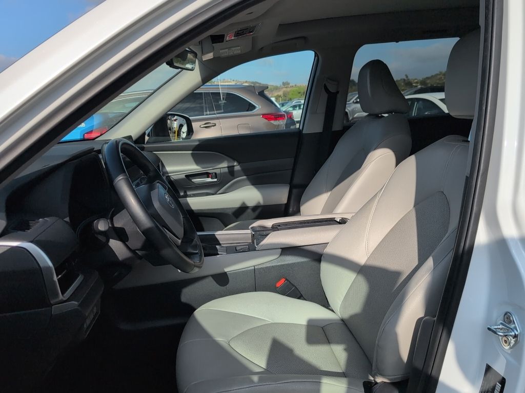 Used 2025 Toyota Grand Highlander SUV
