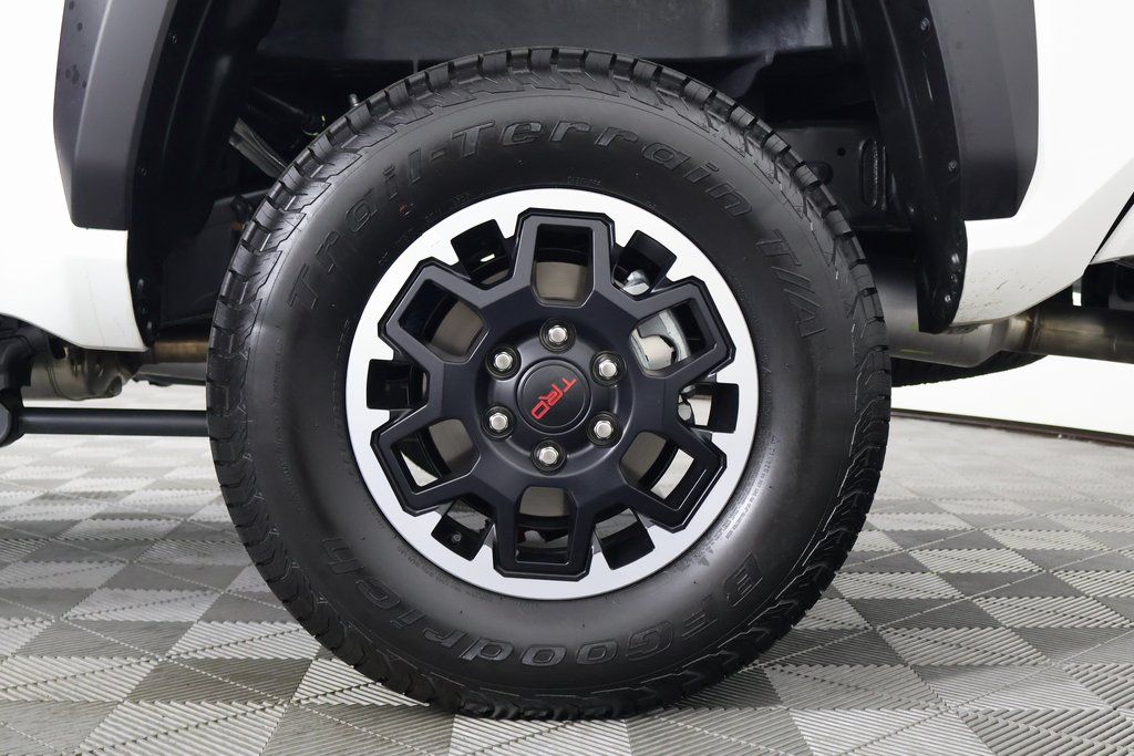 Thumbnail: 2025 Toyota Tacoma - 16