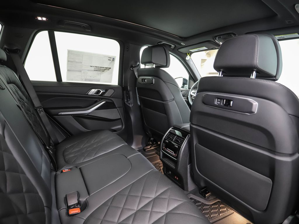 Thumbnail: 2026 BMW X5 - 26