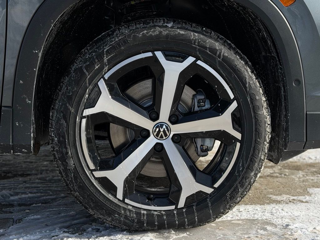 New 2026 Gray Volkswagen 2.0T SE image 8