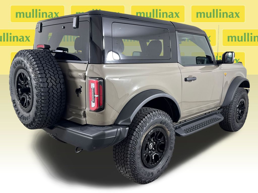 Certified Used 2025 Gray Ford Badlands image 4