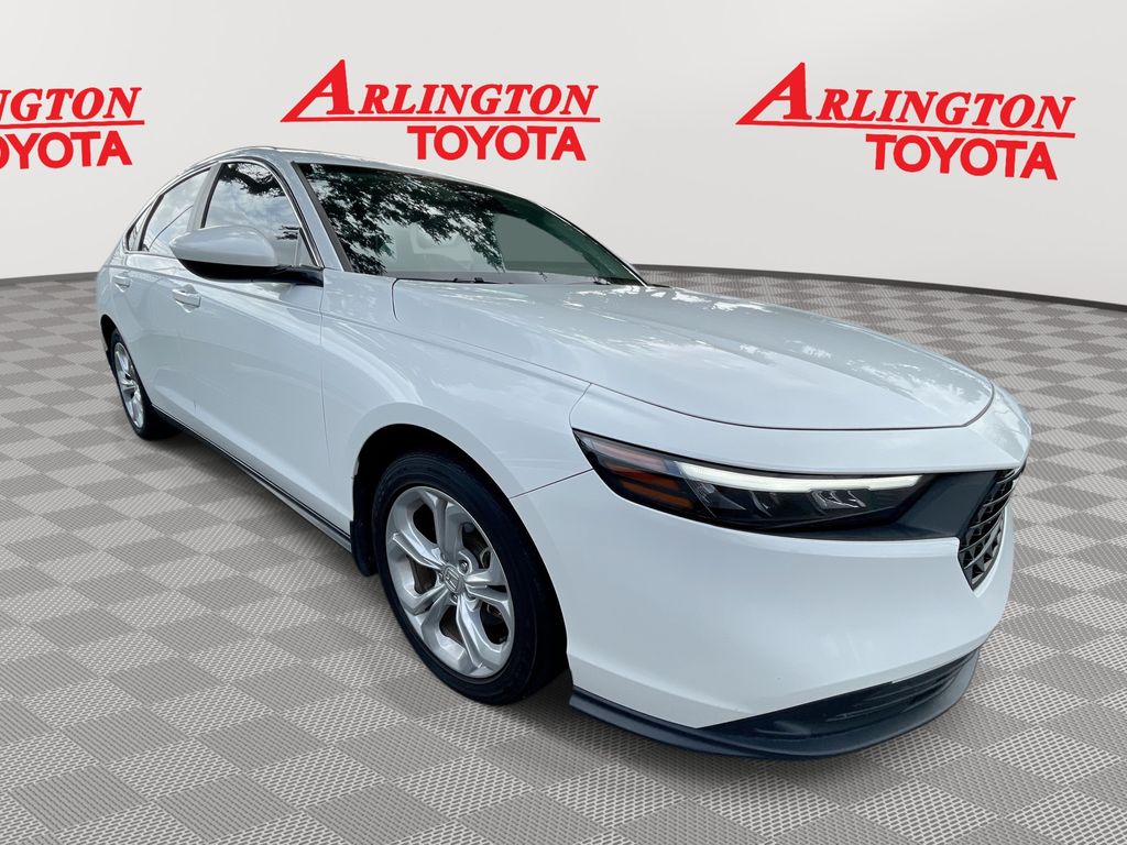 2023 Honda Accord LX's photo