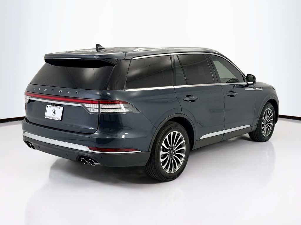Thumbnail: 2022 Lincoln Aviator - 5