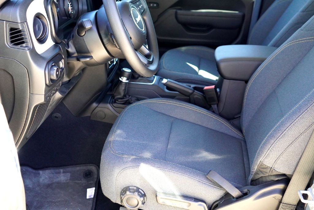 New Car 2025 Jeep Wrangler  Sport For Sale Under $35,000 In Taylor, Texas