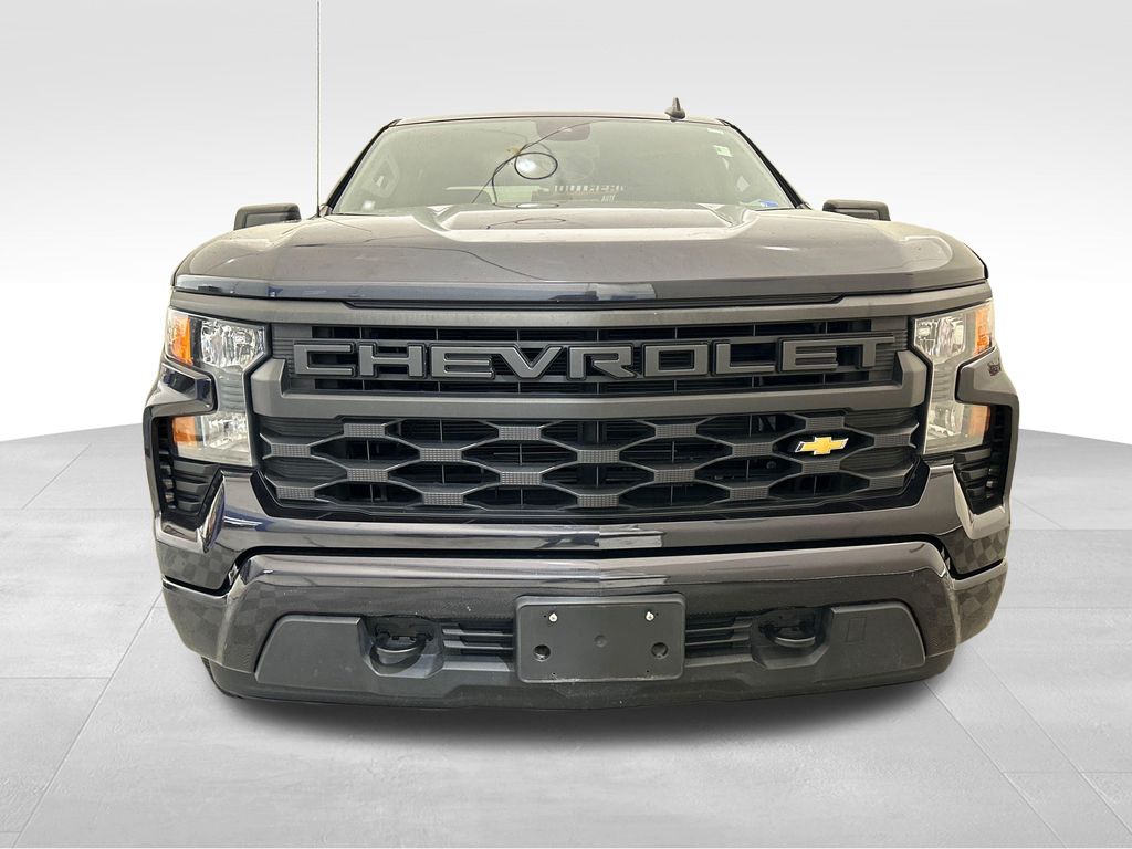 Used 2022 Gray Chevrolet Custom image 10