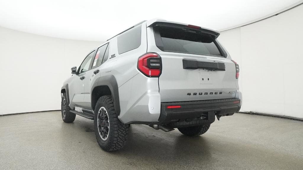 Thumbnail: 2025 Toyota 4Runner - 8
