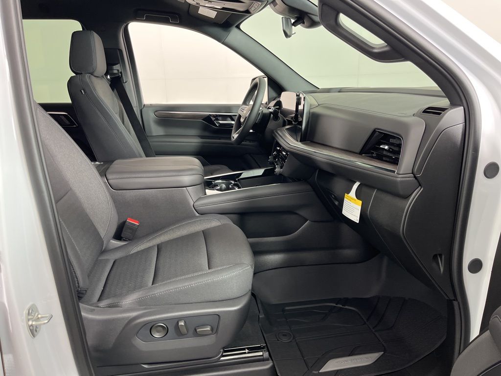 Thumbnail: 2026 Chevrolet Tahoe - 8