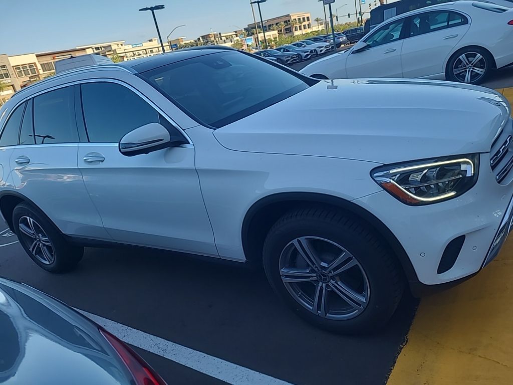2022 Mercedes-Benz GLC 300 3