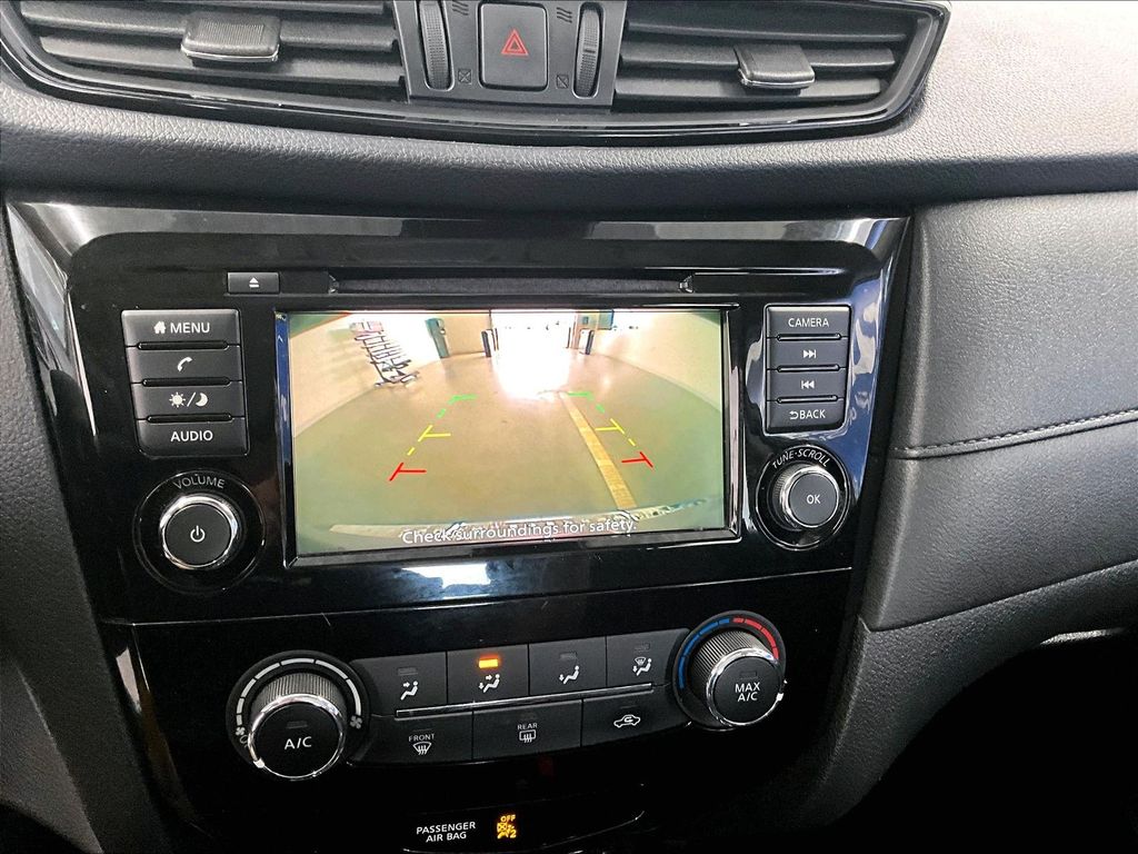 2019 Nissan Rogue — photo 19