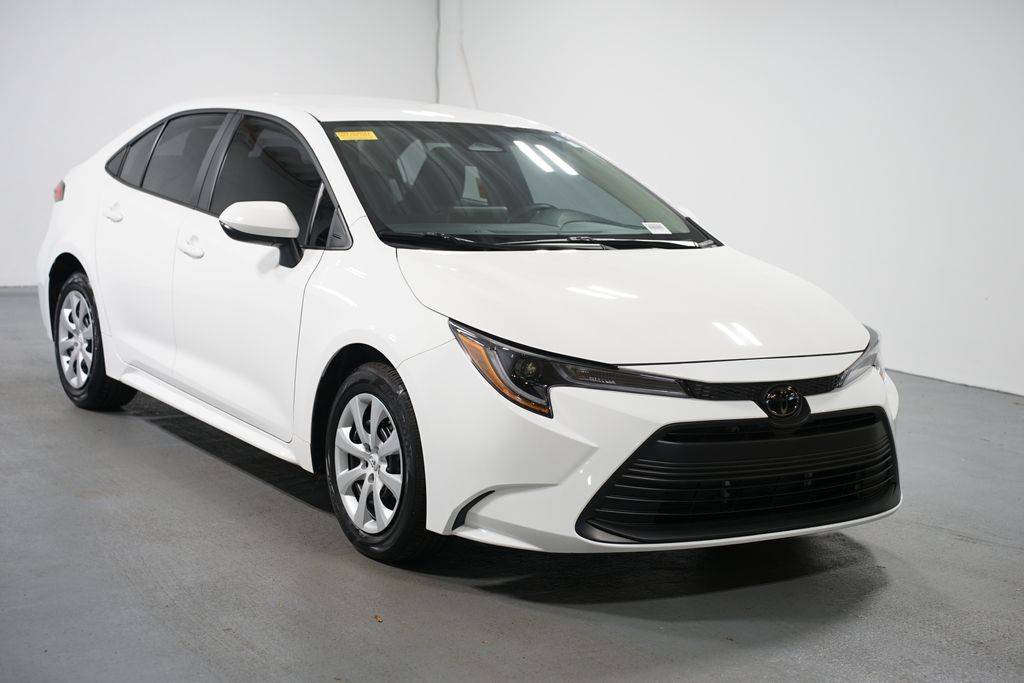 Thumbnail: 2024 Toyota Corolla - 3