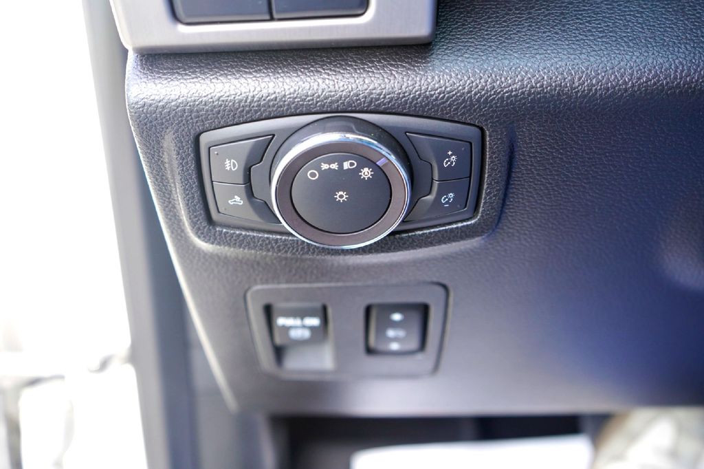 Used Car 2019 Ford F-150  Platinum For Sale Under $35,000 In Taylor, Texas