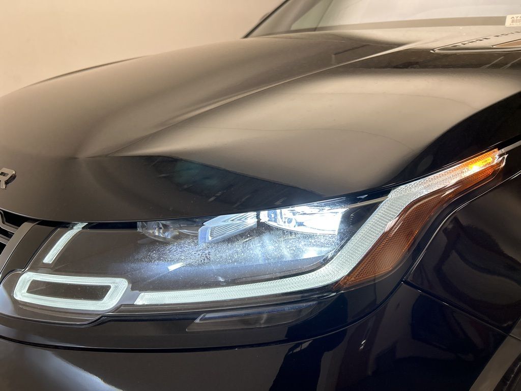 Thumbnail: 2018 Land Rover Range Rover Velar - 9