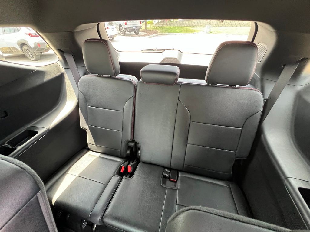Used 2024 Chevrolet Traverse SUV