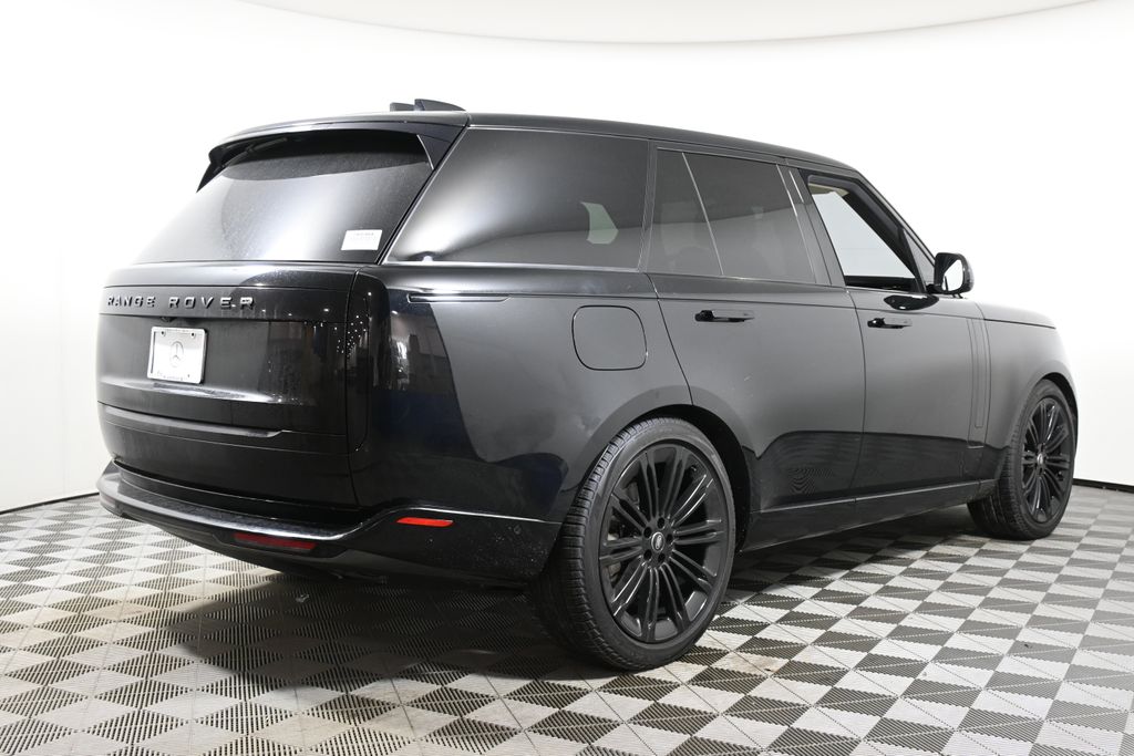 2023 Land Rover Range Rover SE 6