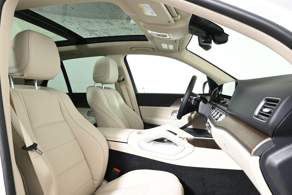 Thumbnail: 2026 Mercedes-Benz GLE - 23