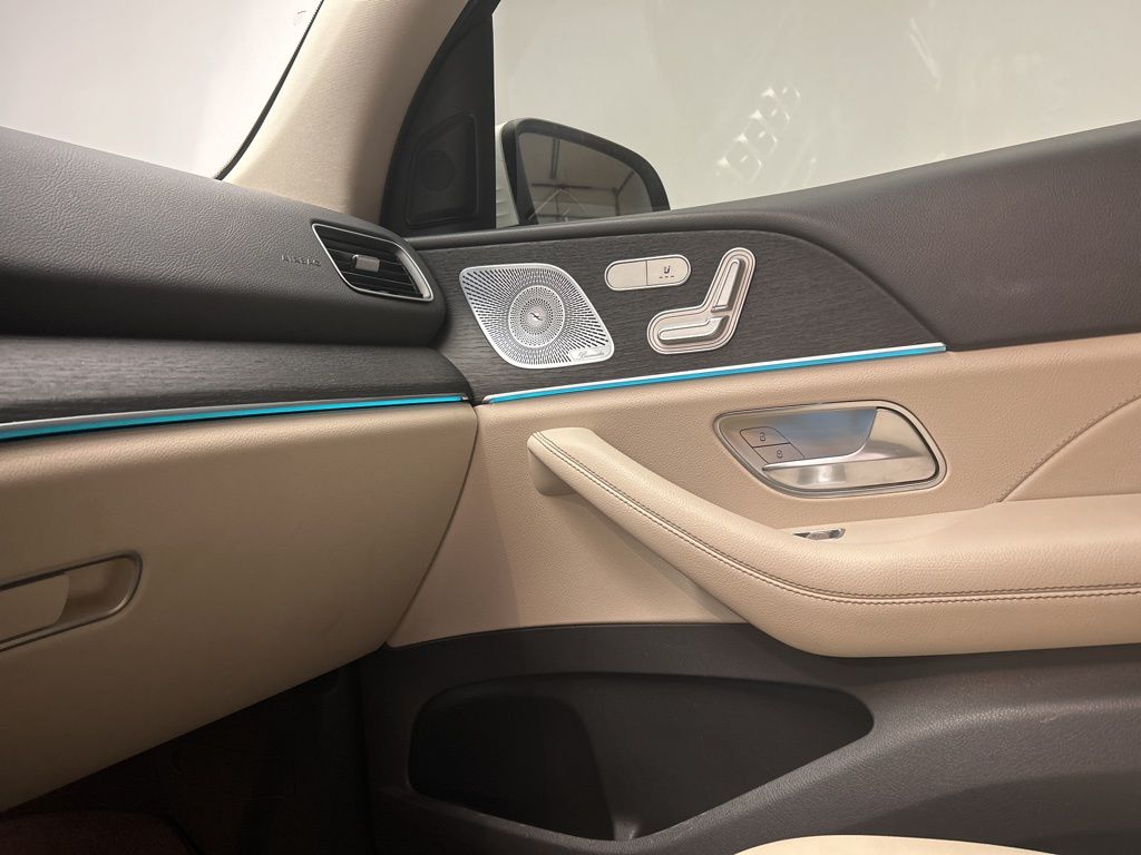 Thumbnail: 2020 Mercedes-Benz GLE - 21