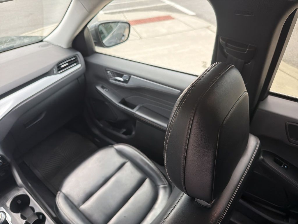 2023 Ford Escape Platinum