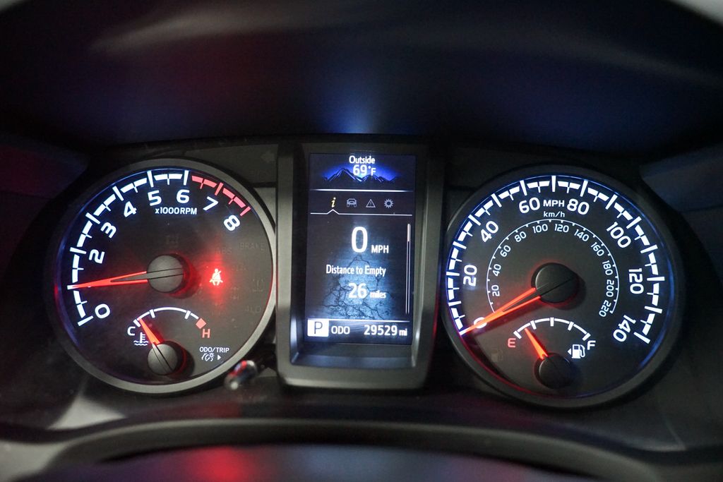 Thumbnail: 2023 Toyota Tacoma - 15