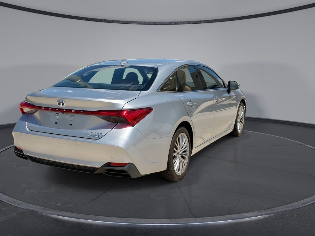 Thumbnail: 2022 Toyota Avalon - 11
