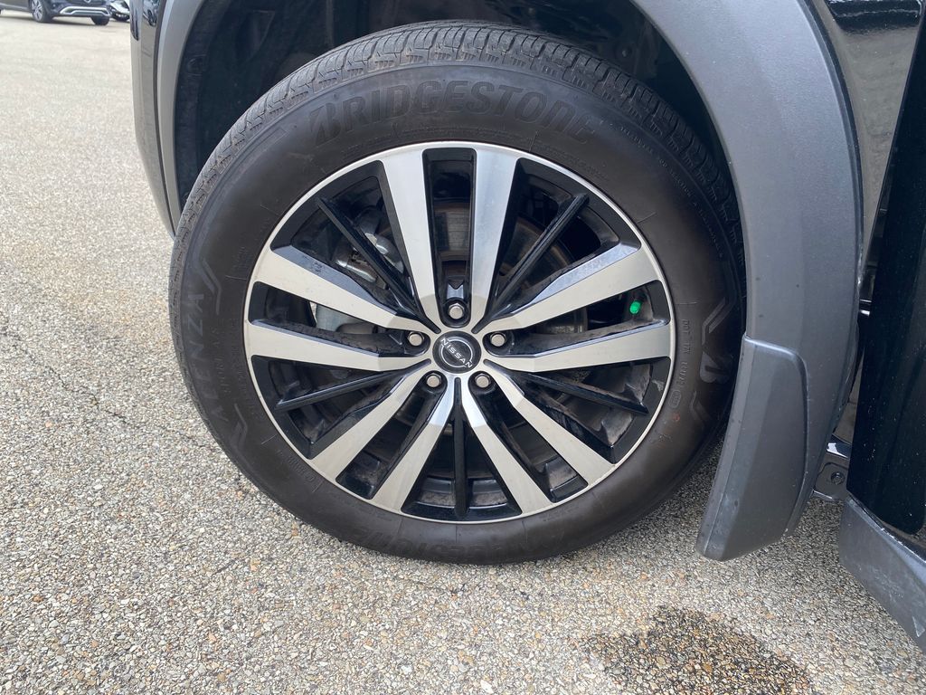 2025 Nissan Pathfinder Platinum Black at John Sisson Motors