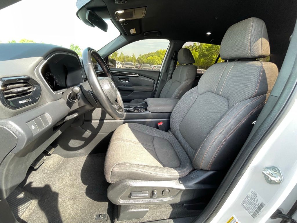 Thumbnail: 2025 Honda Pilot - 26
