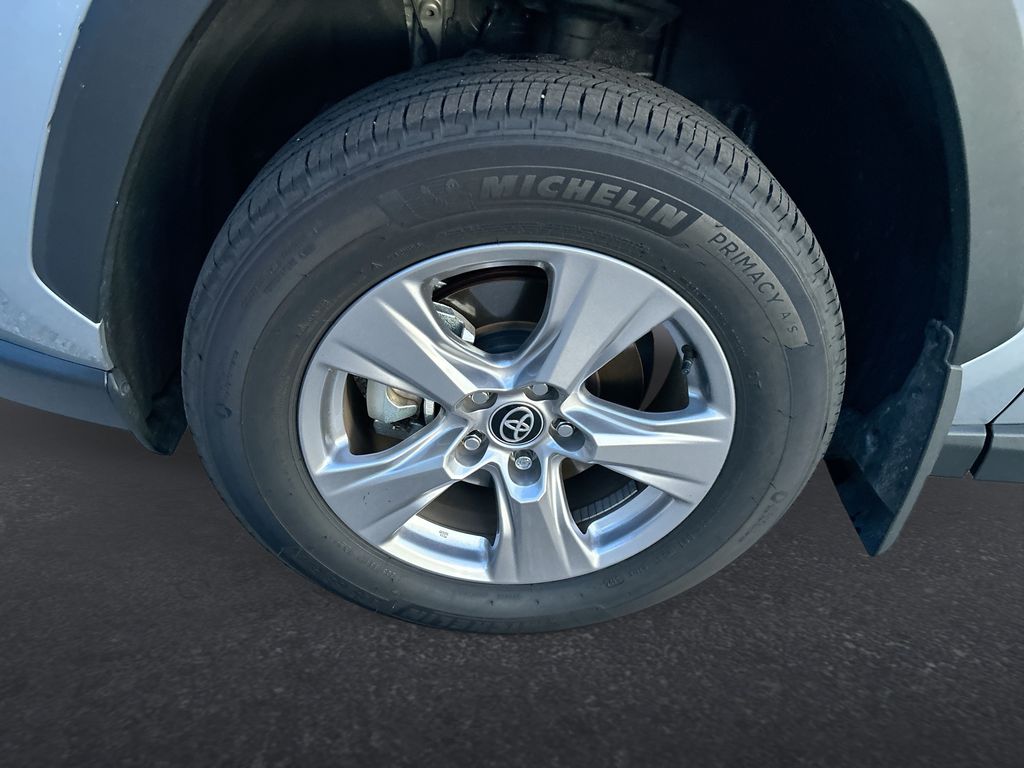 Thumbnail: 2025 Toyota RAV4 - 10