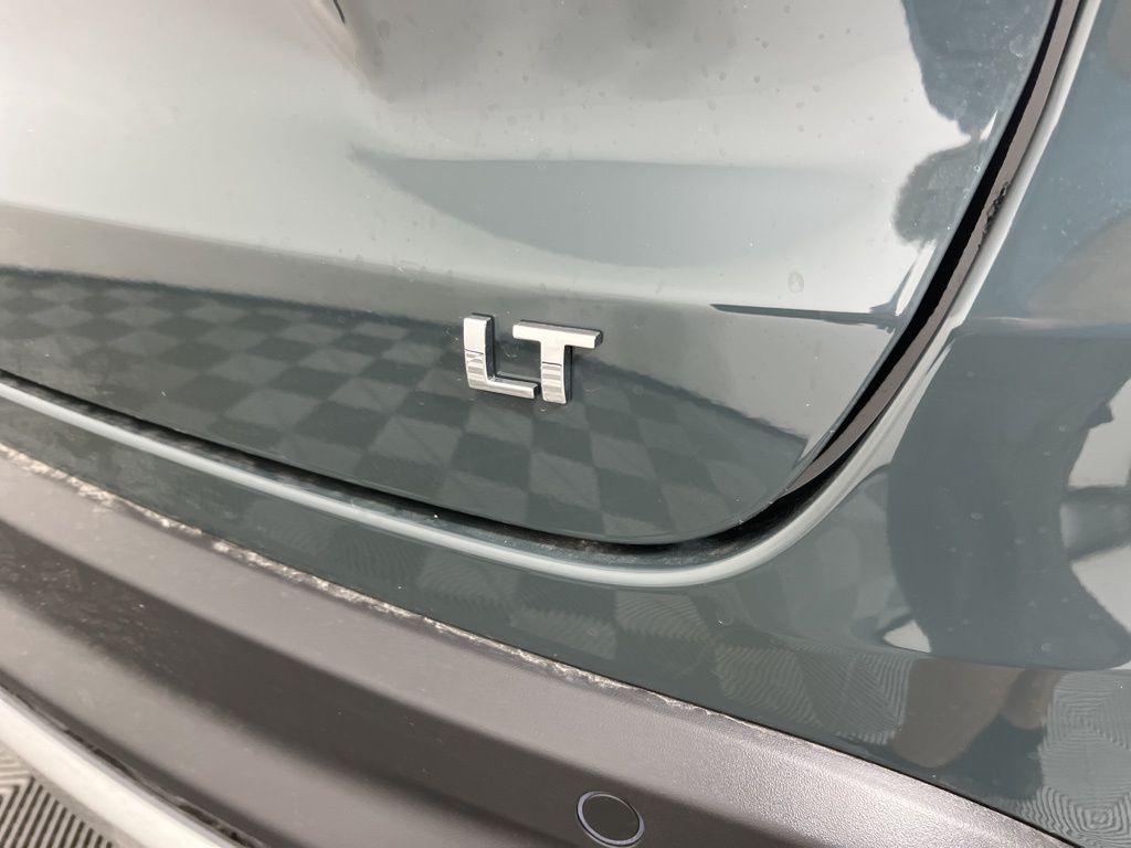 Thumbnail: 2025 Chevrolet Trax - 16
