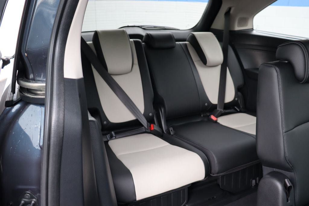 Thumbnail: 2026 Honda Odyssey - 15