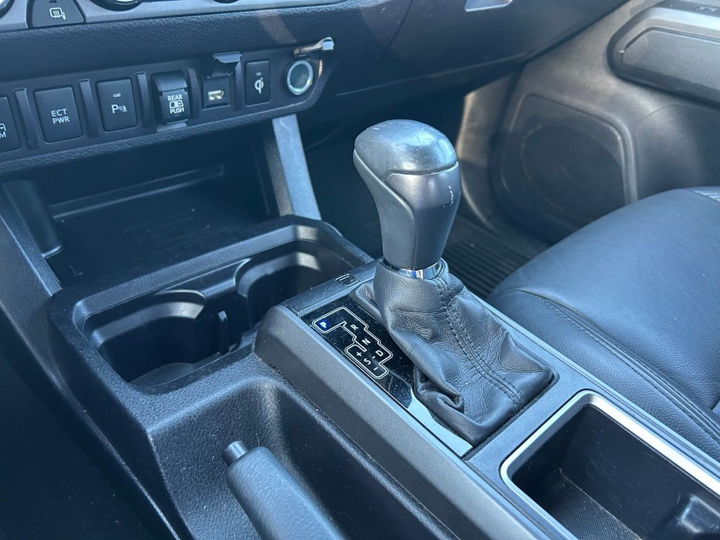 Thumbnail: 2021 Toyota Tacoma - 28