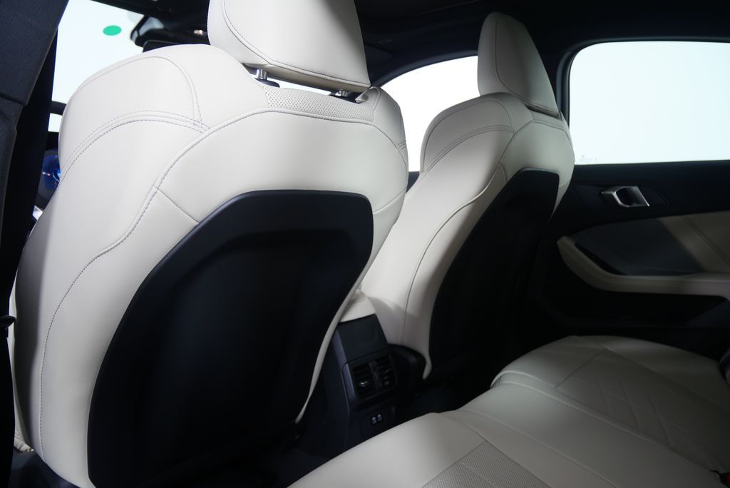 Thumbnail: 2026 BMW 2 Series - 17