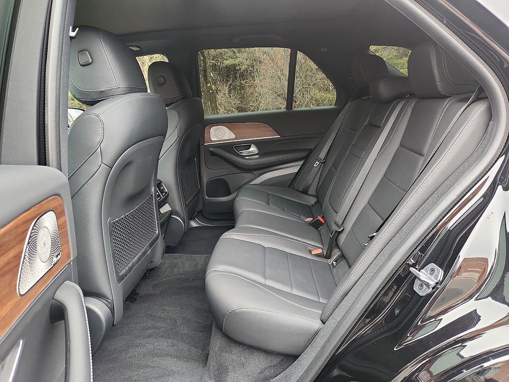 Thumbnail: 2025 Mercedes-Benz GLE - 10