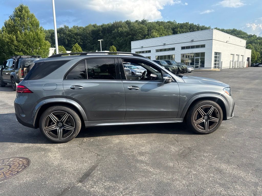 Used 2025 Gray Mercedes-Benz GLE 580 image 7
